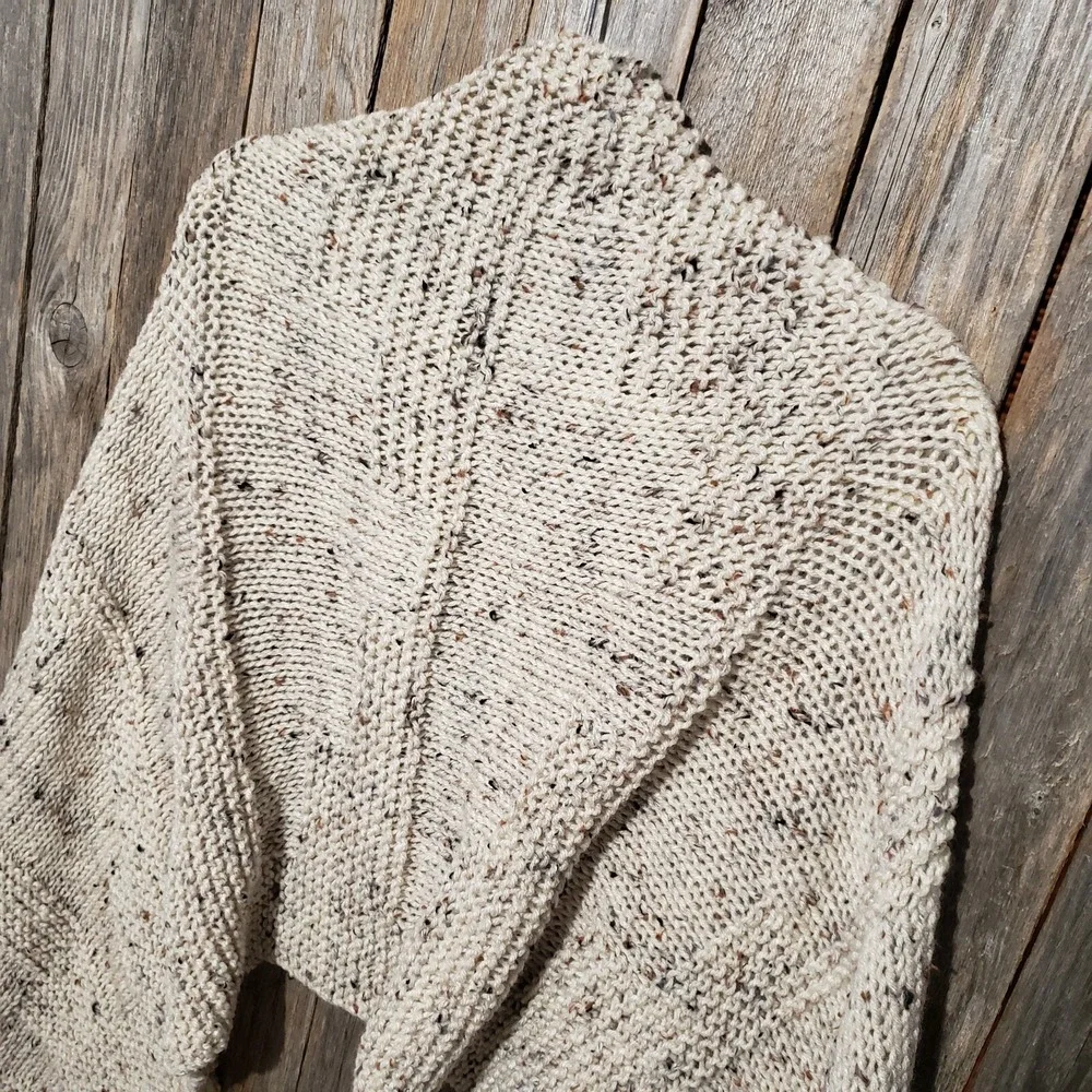 NEW Aran‎ Cream Flecked Hand Knitted Shawl Wrap Scarf Boho Hippie Cottage Artsy